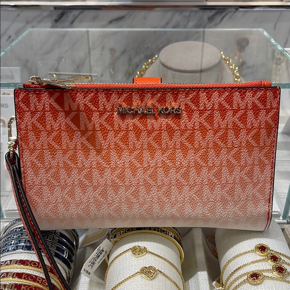 Michael Kors Jet Set Lg Ombré Signature Logo Double Zip Wallet Wristlet
RED CLAY